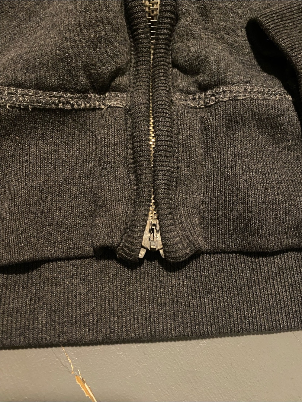 Y2K Abercrombie & Fitch Women's Charcoal Zip-Up Hoodie - Picture 8 of 9